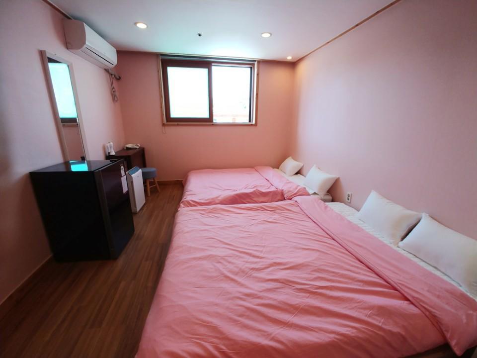 Four Season Guest House Pusan Zewnętrze zdjęcie